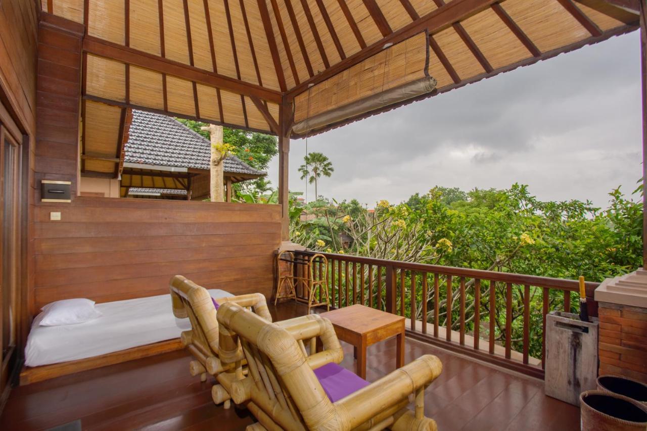 Tegal Sari 4*